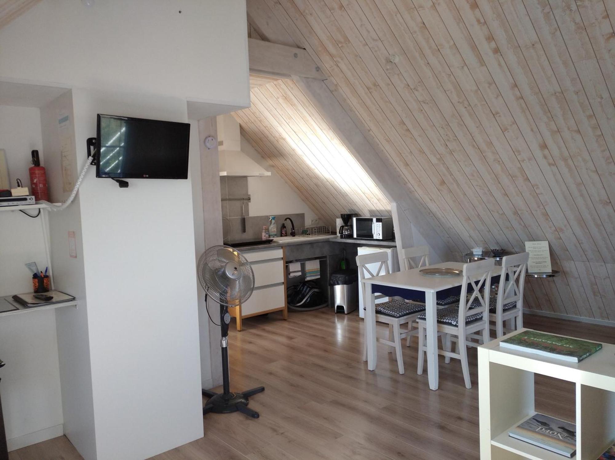 Ferienwohnung La Gilleterie Loireauxence Exterior foto